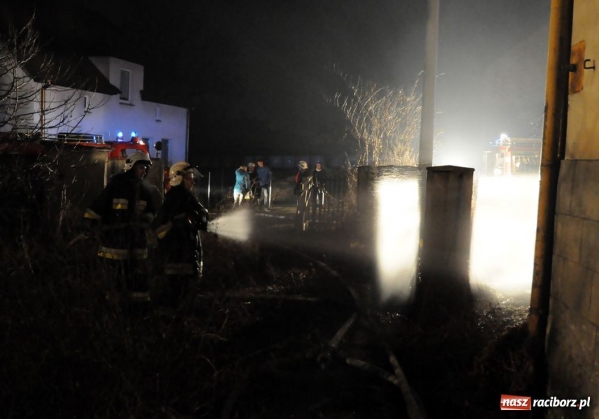 Zdjęcie w galerii na portalu naszraciborz.pl: Pożar domu w Pietrowicach Wielkich wiadomości z regionu
