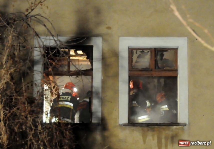 Zdjęcie w galerii na portalu naszraciborz.pl: Pożar domu w Pietrowicach Wielkich wiadomości z regionu
