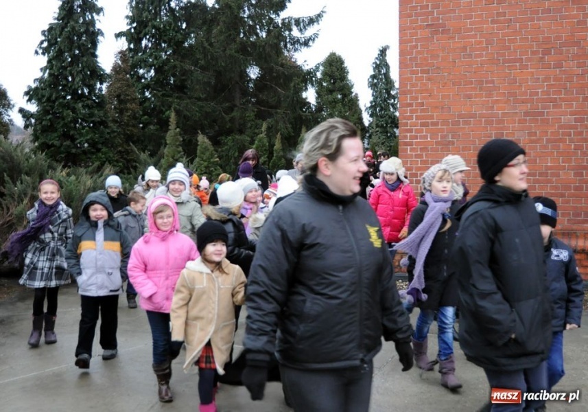 Zdjęcie w galerii na portalu naszraciborz.pl: Trzej Królowie zawitali dziś do Brzezia wiadomości z regionu