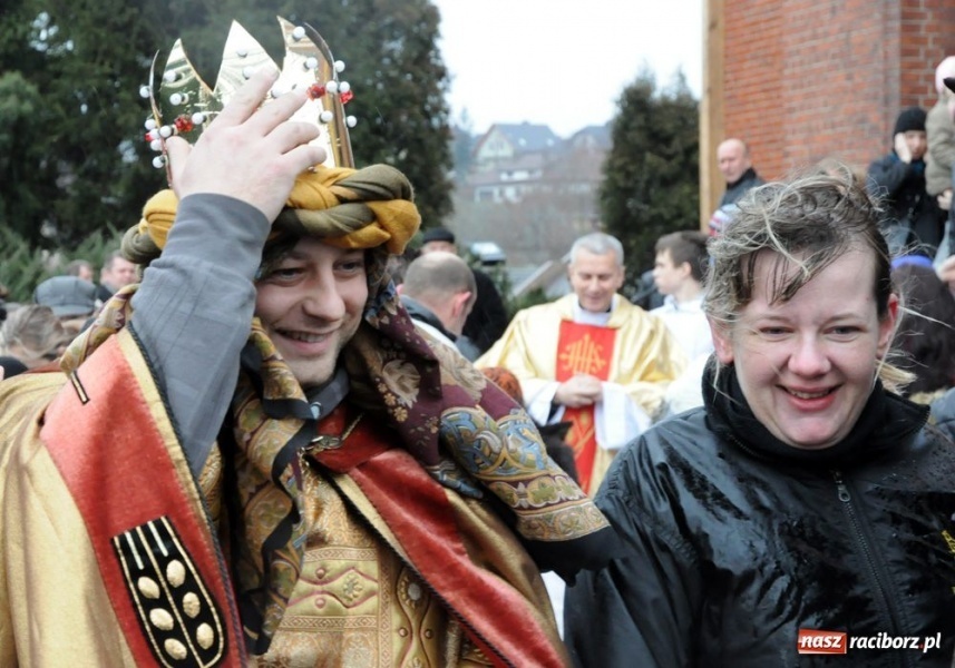 Zdjęcie w galerii na portalu naszraciborz.pl: Trzej Królowie zawitali dziś do Brzezia wiadomości z regionu
