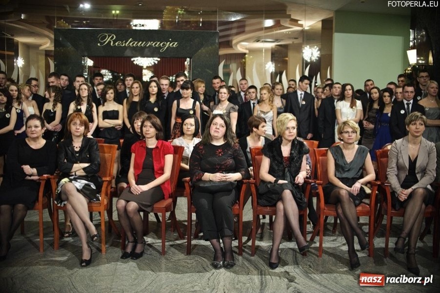 Zdjęcie w galerii na portalu naszraciborz.pl: Studniówka raciborskiego Ekonomika wiadomości z regionu