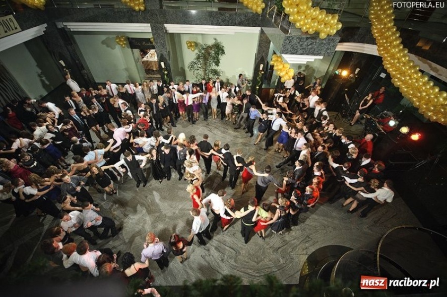 Zdjęcie w galerii na portalu naszraciborz.pl: Studniówka raciborskiego Ekonomika wiadomości z regionu