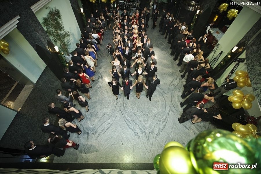 Zdjęcie w galerii na portalu naszraciborz.pl: Studniówka raciborskiego Ekonomika wiadomości z regionu