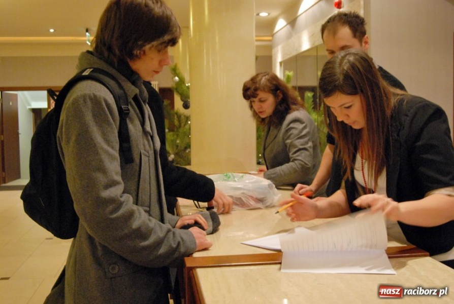 Zdjęcie w galerii na portalu naszraciborz.pl: Wielka Orkiestra gra także w Raciborzu wiadomości z regionu