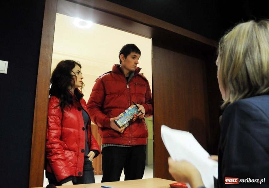 Zdjęcie w galerii na portalu naszraciborz.pl: Raciborzanie nie skąpią grosza wiadomości z regionu