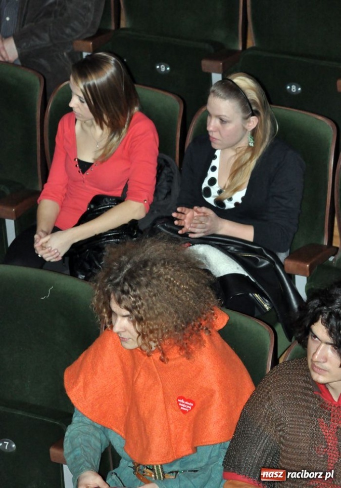 Zdjęcie w galerii na portalu naszraciborz.pl: Raciborzanie nie skąpią grosza wiadomości z regionu