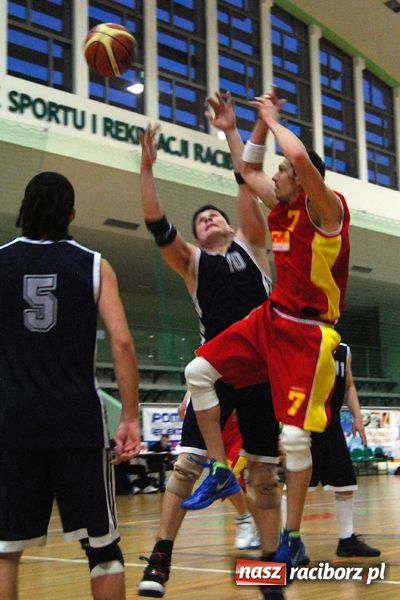 Zdjęcie w galerii na portalu naszraciborz.pl: Ciekawa runda rewanżowa w ALK-BBL wiadomości z regionu