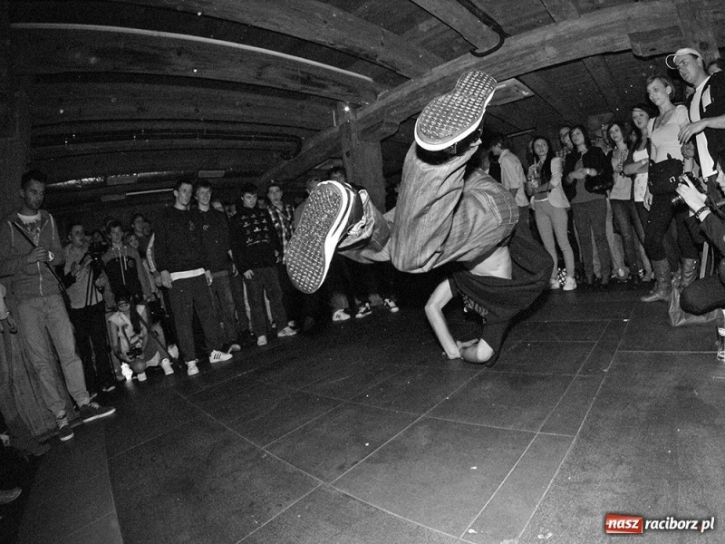 Zdjęcie w galerii na portalu naszraciborz.pl: Rap After Dark w Brooklynie wiadomości z regionu