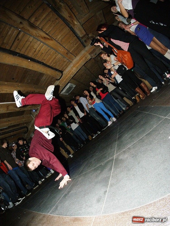 Zdjęcie w galerii na portalu naszraciborz.pl: Rap After Dark w Brooklynie wiadomości z regionu