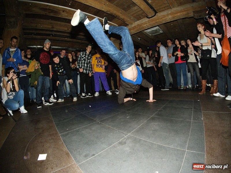 Zdjęcie w galerii na portalu naszraciborz.pl: Rap After Dark w Brooklynie wiadomości z regionu