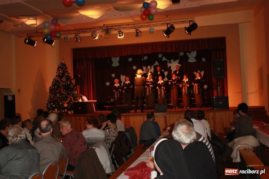 Zdjęcie w galerii na portalu naszraciborz.pl: Górale kolędowali w Krzanowicach wiadomości z regionu