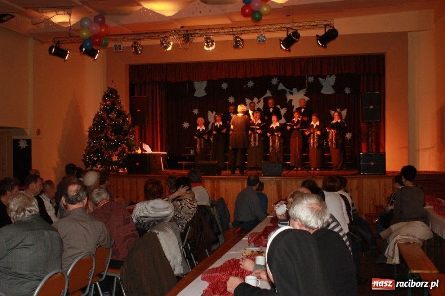 Zdjęcie w galerii na portalu naszraciborz.pl: Górale kolędowali w Krzanowicach wiadomości z regionu