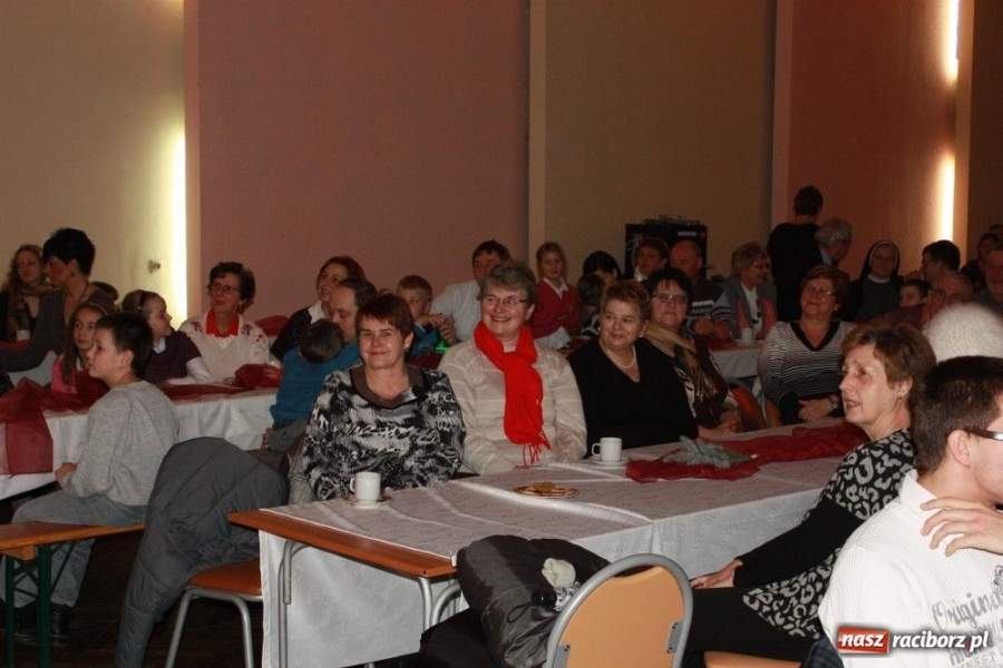 Zdjęcie w galerii na portalu naszraciborz.pl: Górale kolędowali w Krzanowicach wiadomości z regionu