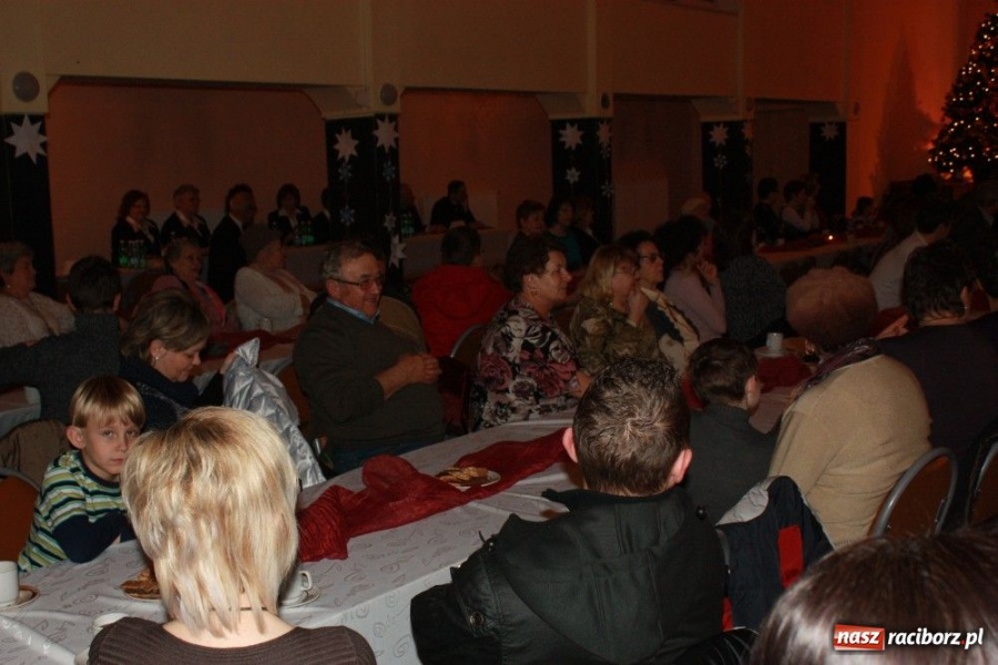 Zdjęcie w galerii na portalu naszraciborz.pl: Górale kolędowali w Krzanowicach wiadomości z regionu