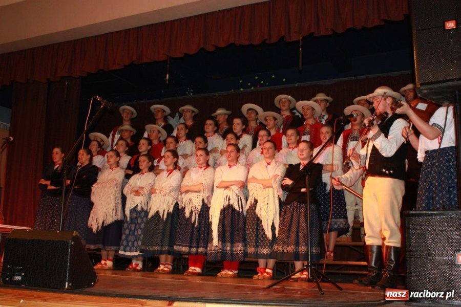 Zdjęcie w galerii na portalu naszraciborz.pl: Górale kolędowali w Krzanowicach wiadomości z regionu