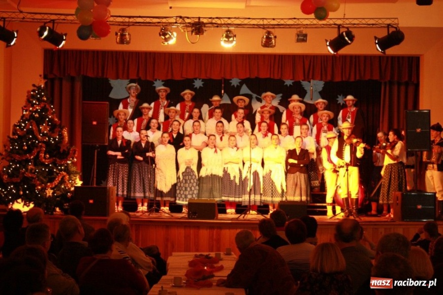 Zdjęcie w galerii na portalu naszraciborz.pl: Górale kolędowali w Krzanowicach wiadomości z regionu