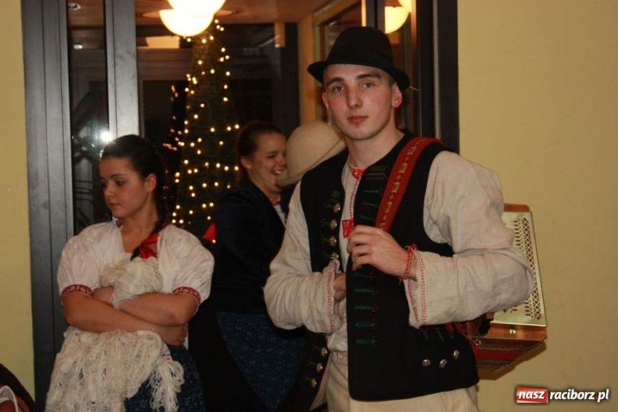 Zdjęcie w galerii na portalu naszraciborz.pl: Górale kolędowali w Krzanowicach wiadomości z regionu