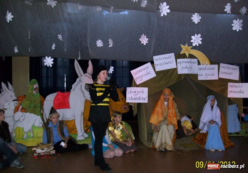 Zdjęcie w galerii na portalu naszraciborz.pl: Fikusie z wizytą w SP 4 wiadomości z regionu