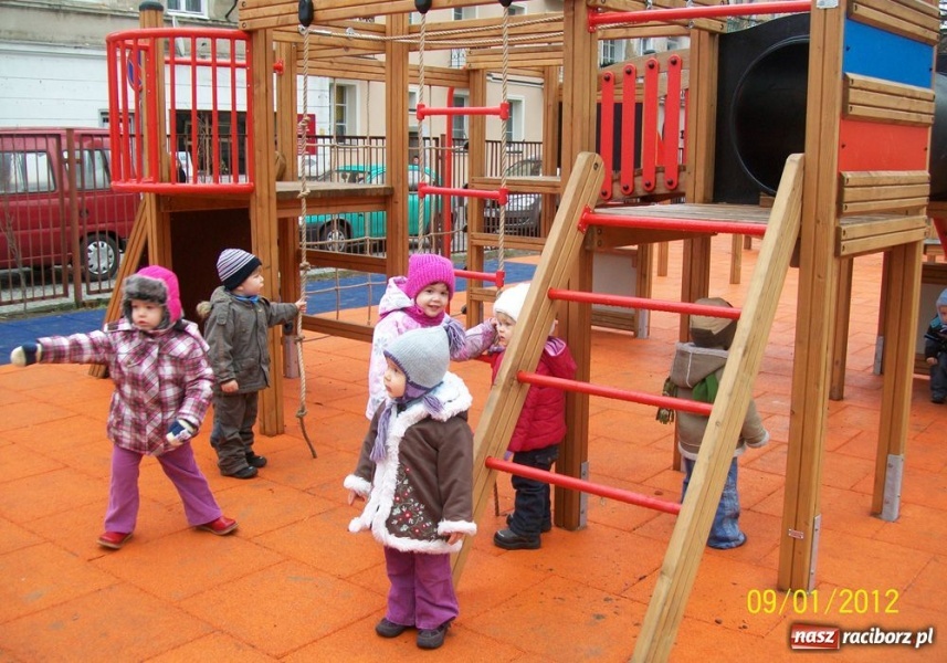 Zdjęcie w galerii na portalu naszraciborz.pl: Fikusie z wizytą w SP 4 wiadomości z regionu