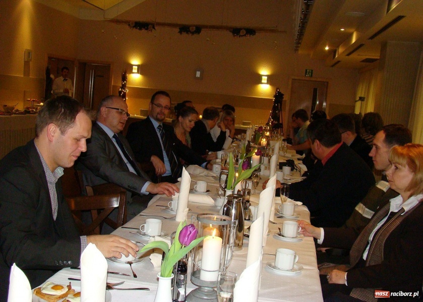 Zdjęcie w galerii na portalu naszraciborz.pl: Europoseł o swojej pracy wiadomości z regionu