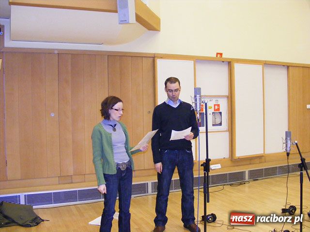 Zdjęcie w galerii na portalu naszraciborz.pl: Strzecha nagrywa płytę wiadomości z regionu