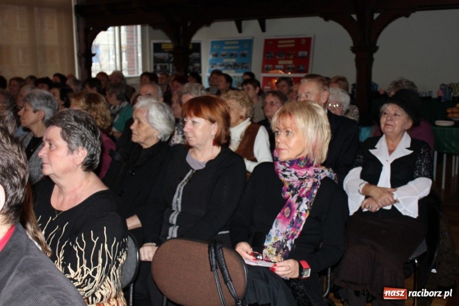 Zdjęcie w galerii na portalu naszraciborz.pl: Spotkanie noworoczne nauczycieli wiadomości z regionu