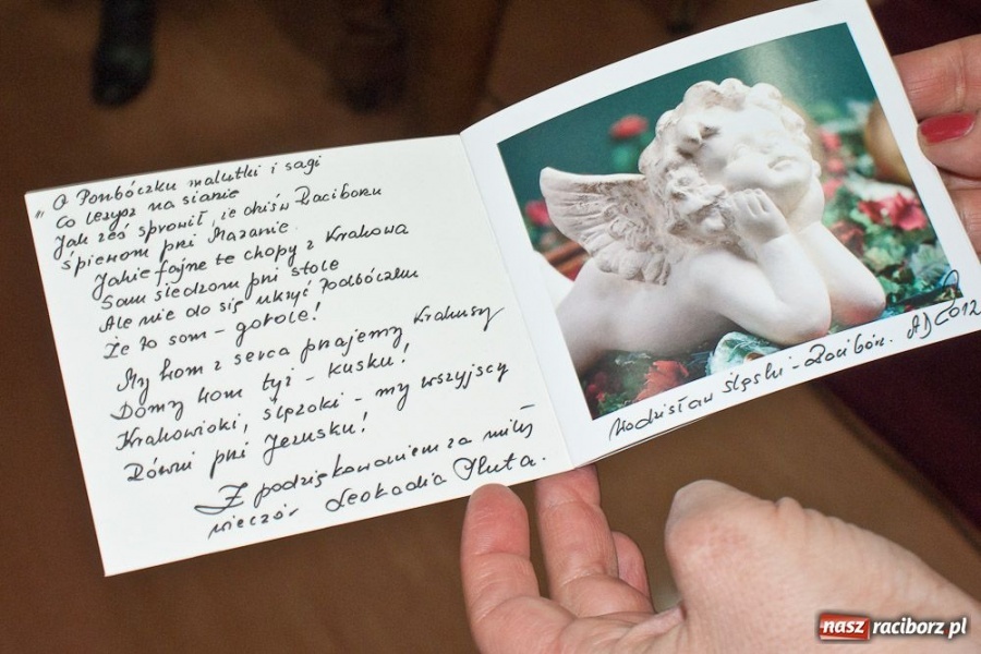 Zdjęcie w galerii na portalu naszraciborz.pl: Wieczór kolęd w książnicy wiadomości z regionu