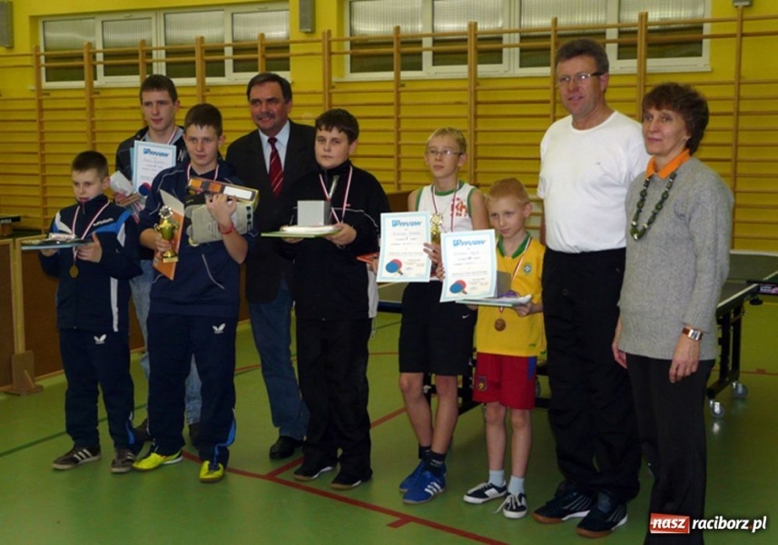 Zdjęcie w galerii na portalu naszraciborz.pl: Rywalizowali o puchar wójta wiadomości z regionu