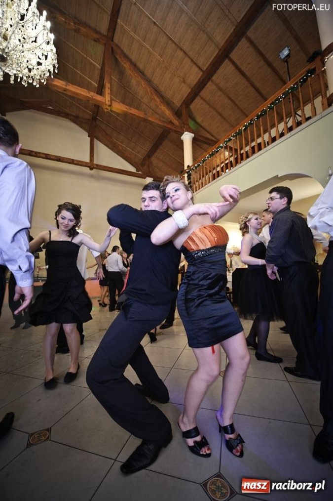 Zdjęcie w galerii na portalu naszraciborz.pl: Studniówka w raciborskim SMS-ie wiadomości z regionu