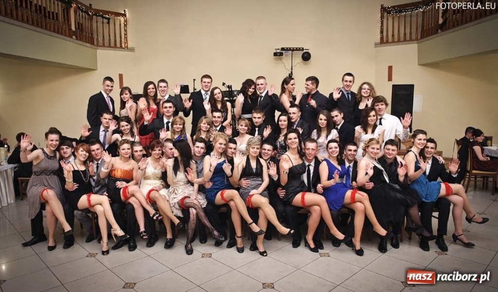 Zdjęcie w galerii na portalu naszraciborz.pl: Studniówka w raciborskim SMS-ie wiadomości z regionu