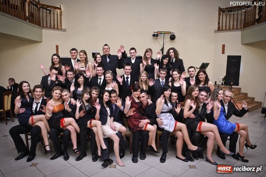 Zdjęcie w galerii na portalu naszraciborz.pl: Studniówka w raciborskim SMS-ie wiadomości z regionu