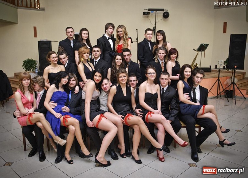 Zdjęcie w galerii na portalu naszraciborz.pl: Studniówka w raciborskim SMS-ie wiadomości z regionu