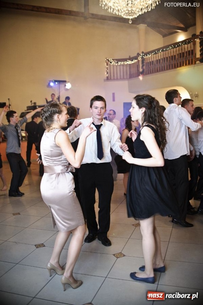 Zdjęcie w galerii na portalu naszraciborz.pl: Studniówka w raciborskim SMS-ie wiadomości z regionu