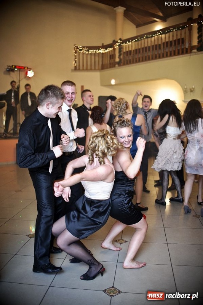 Zdjęcie w galerii na portalu naszraciborz.pl: Studniówka w raciborskim SMS-ie wiadomości z regionu