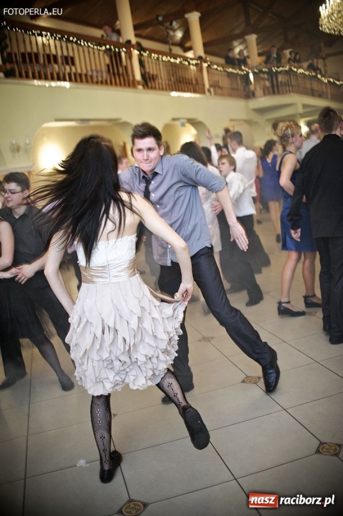 Zdjęcie w galerii na portalu naszraciborz.pl: Studniówka w raciborskim SMS-ie wiadomości z regionu