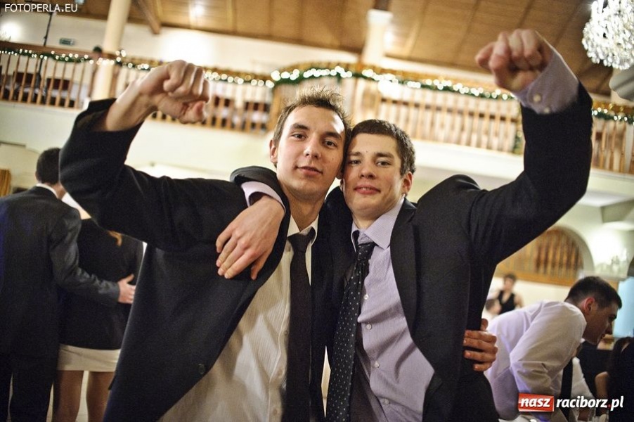 Zdjęcie w galerii na portalu naszraciborz.pl: Studniówka w raciborskim SMS-ie wiadomości z regionu