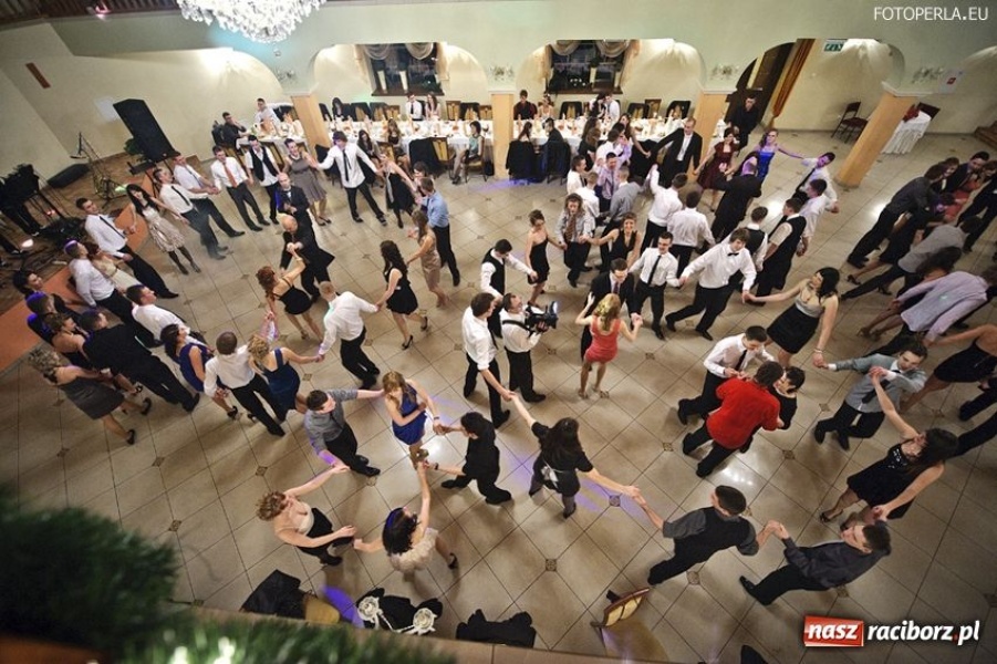 Zdjęcie w galerii na portalu naszraciborz.pl: Studniówka w raciborskim SMS-ie wiadomości z regionu