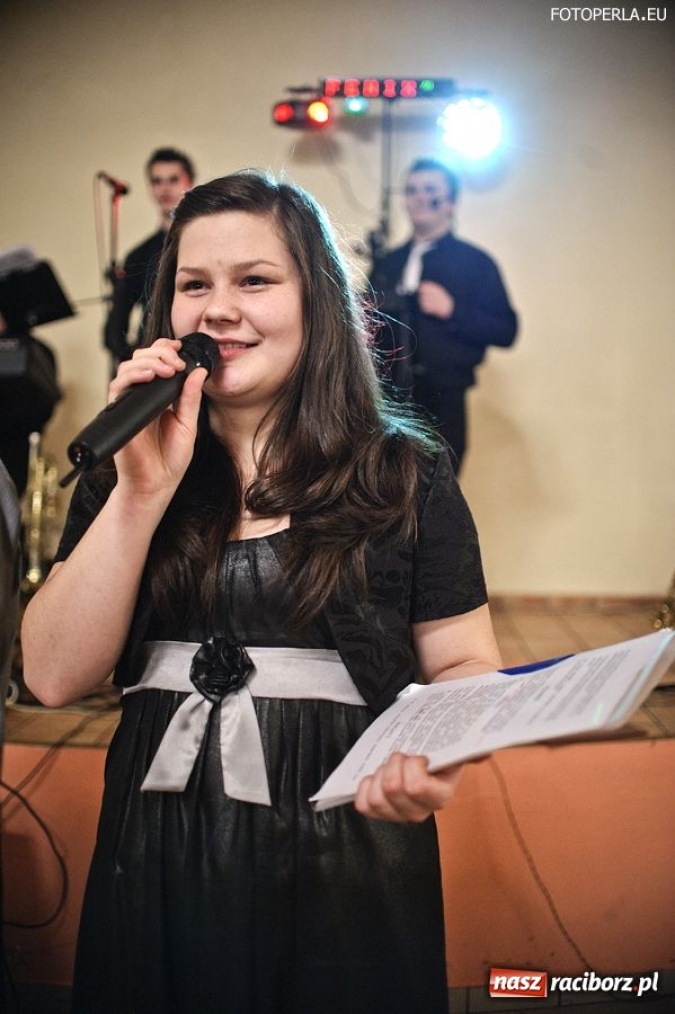 Zdjęcie w galerii na portalu naszraciborz.pl: Studniówka w raciborskim SMS-ie wiadomości z regionu