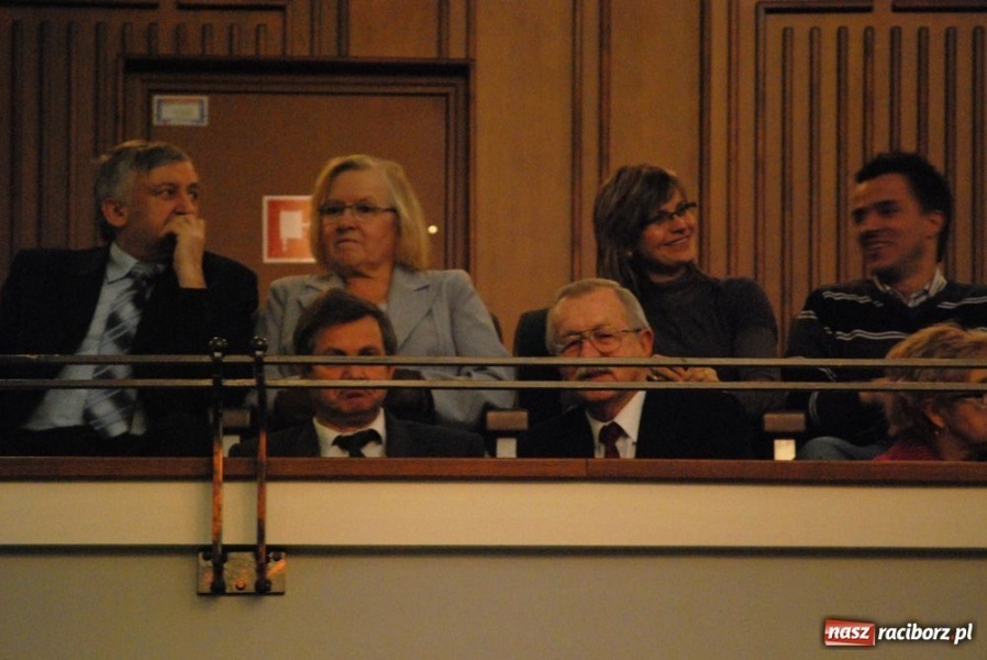 Zdjęcie w galerii na portalu naszraciborz.pl: Zdrowia, odporności i optymizmu wiadomości z regionu