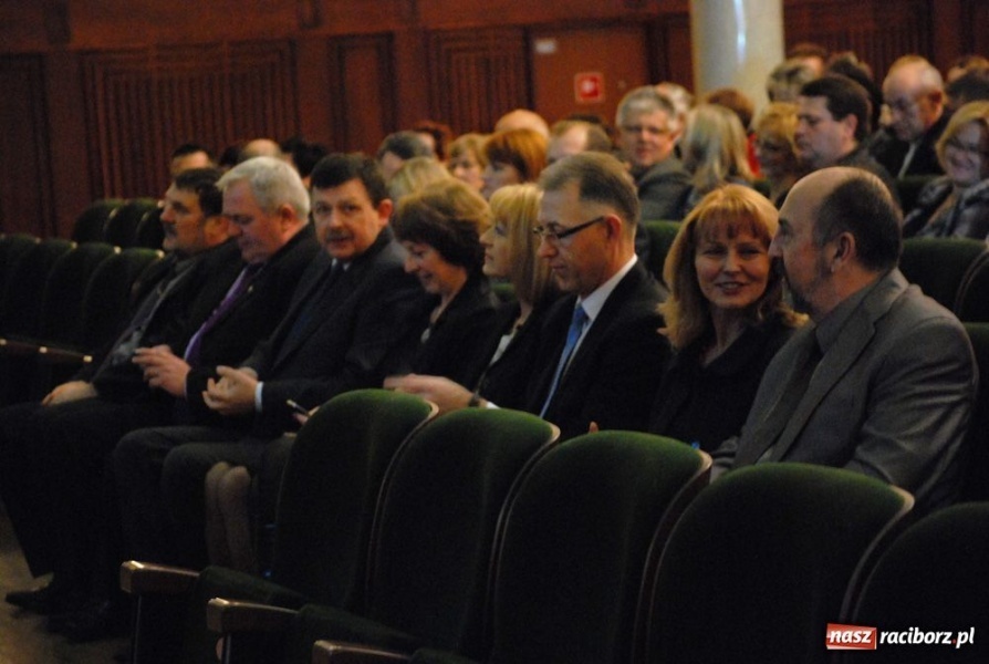 Zdjęcie w galerii na portalu naszraciborz.pl: Zdrowia, odporności i optymizmu wiadomości z regionu