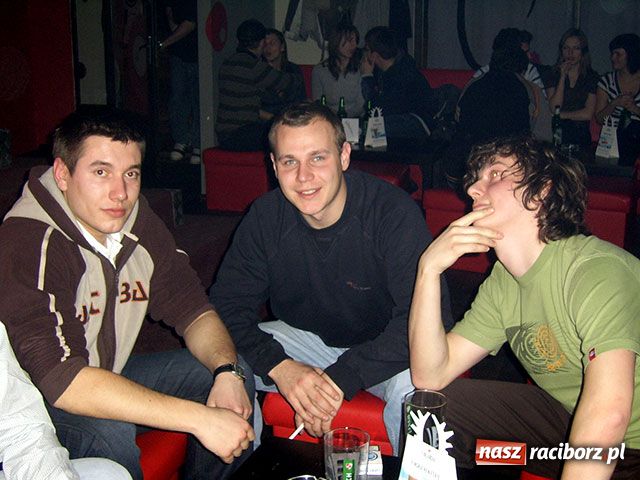 Zdjęcie w galerii na portalu naszraciborz.pl: Ostatki w Vinylu wiadomości z regionu