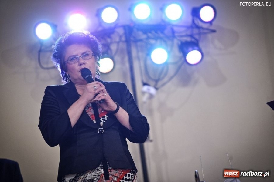 Zdjęcie w galerii na portalu naszraciborz.pl: Uczniowie ZSZ już po studniówce wiadomości z regionu