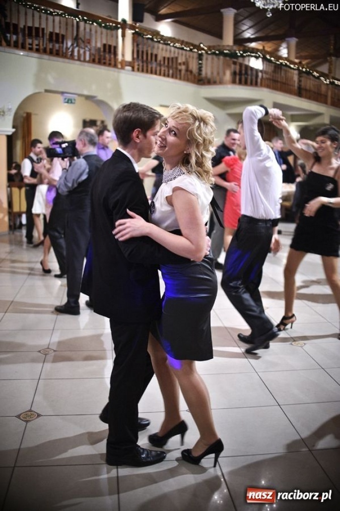 Zdjęcie w galerii na portalu naszraciborz.pl: Uczniowie ZSZ już po studniówce wiadomości z regionu