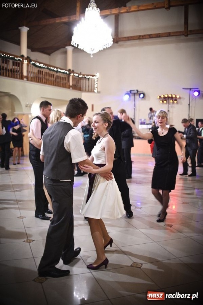 Zdjęcie w galerii na portalu naszraciborz.pl: Uczniowie ZSZ już po studniówce wiadomości z regionu