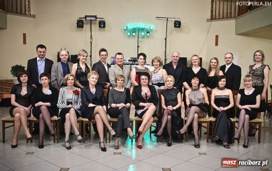 Zdjęcie w galerii na portalu naszraciborz.pl: Uczniowie ZSZ już po studniówce wiadomości z regionu