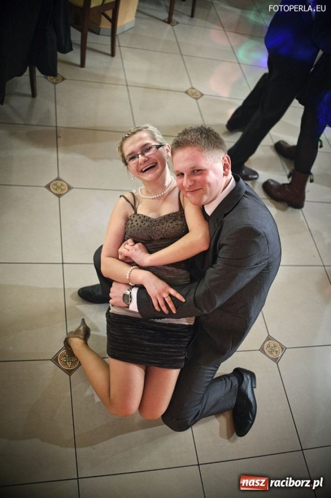 Zdjęcie w galerii na portalu naszraciborz.pl: Uczniowie ZSZ już po studniówce wiadomości z regionu