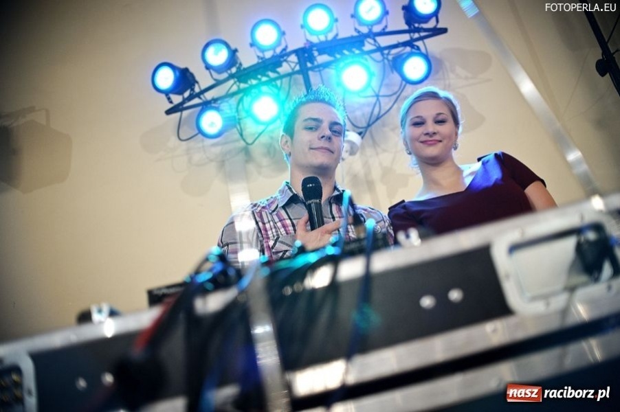 Zdjęcie w galerii na portalu naszraciborz.pl: Uczniowie ZSZ już po studniówce wiadomości z regionu