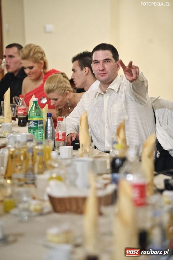 Zdjęcie w galerii na portalu naszraciborz.pl: Uczniowie ZSZ już po studniówce wiadomości z regionu