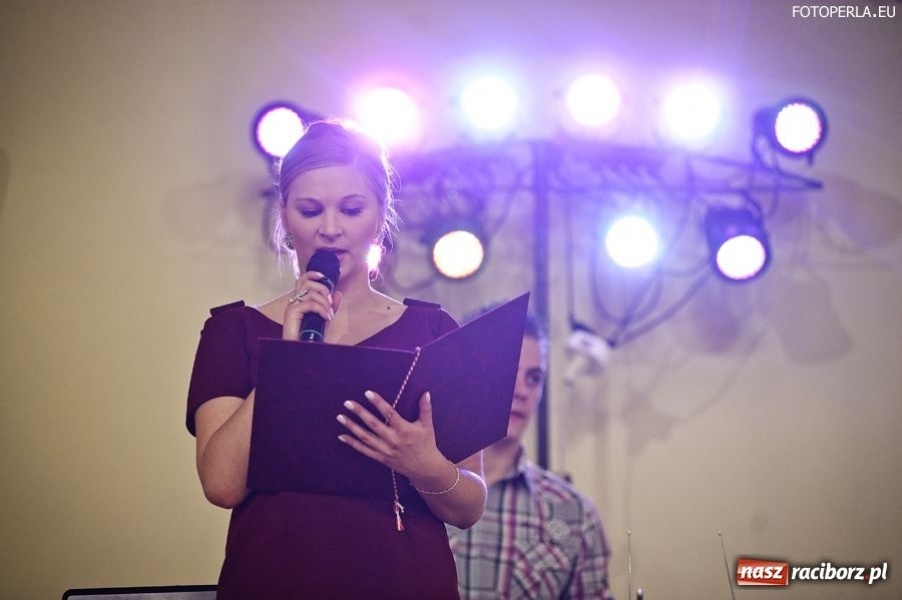 Zdjęcie w galerii na portalu naszraciborz.pl: Uczniowie ZSZ już po studniówce wiadomości z regionu