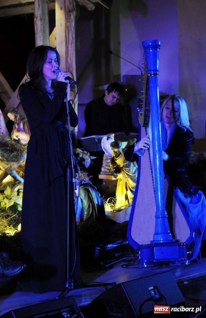 Zdjęcie w galerii na portalu naszraciborz.pl: Irlandzkie kolędowanie w Brzeziu wiadomości z regionu